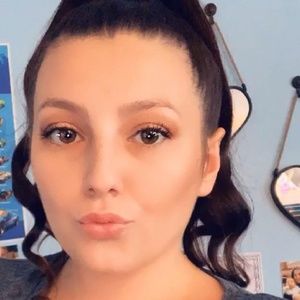 Meet your Posher, Brittney